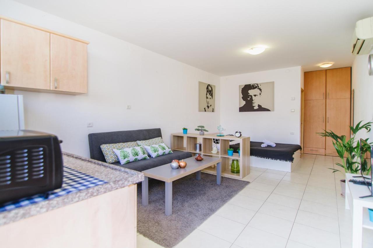 Carmel Market Apartments - By Comfort Zone Tlv Тел Авив Екстериор снимка